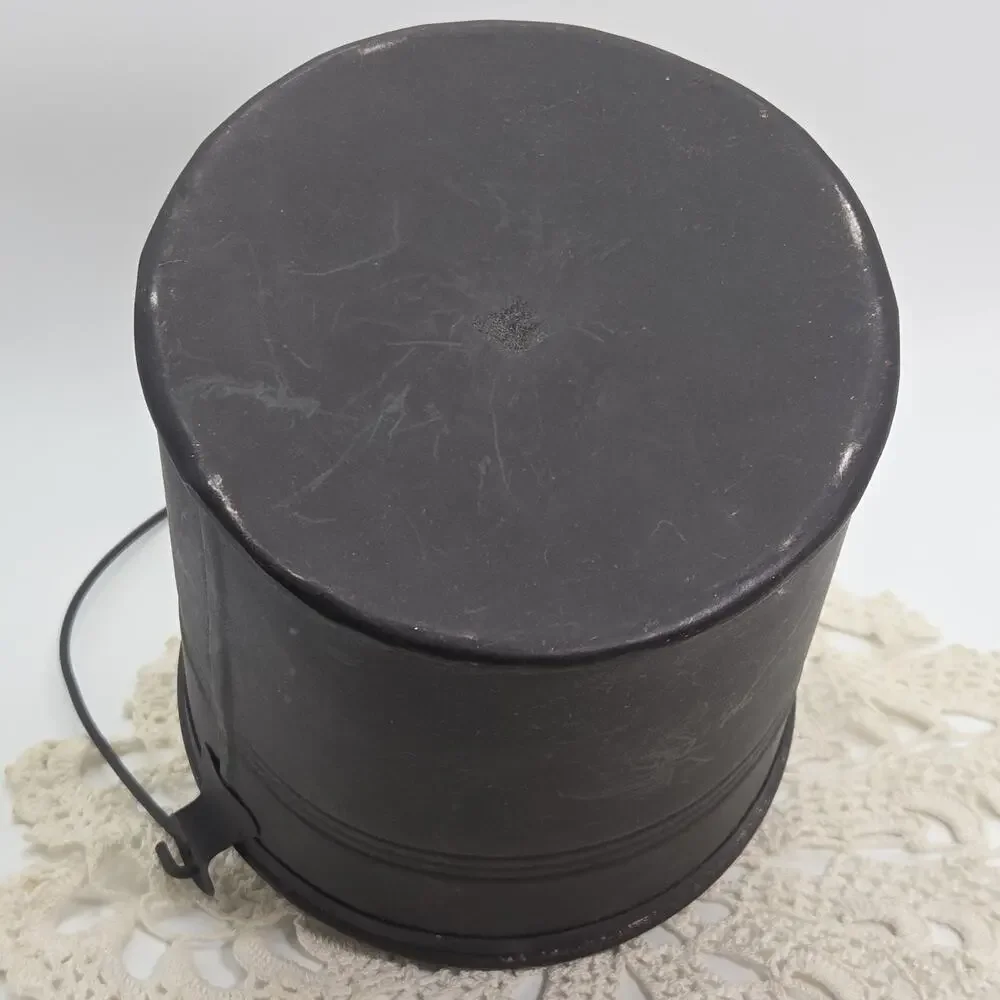 Primitive Style Small Tin Berry Bucket Lunch Pail with Tight Lid Very Good
